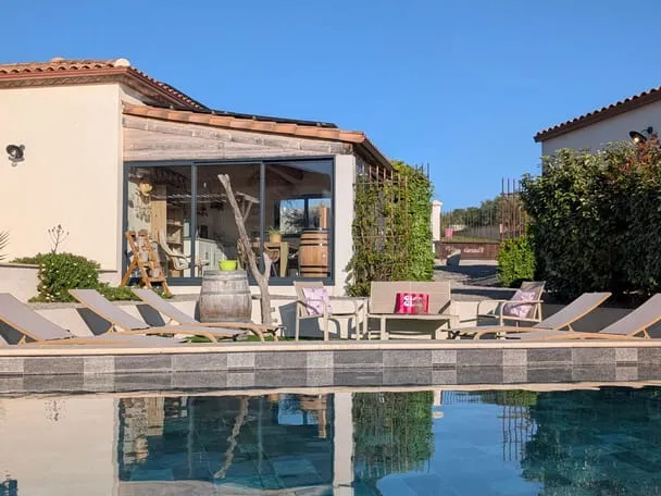 Villa Vénéris — Chambre d'hôtes avec piscine privée  à 5 min de la mer | Vendres, Hérault