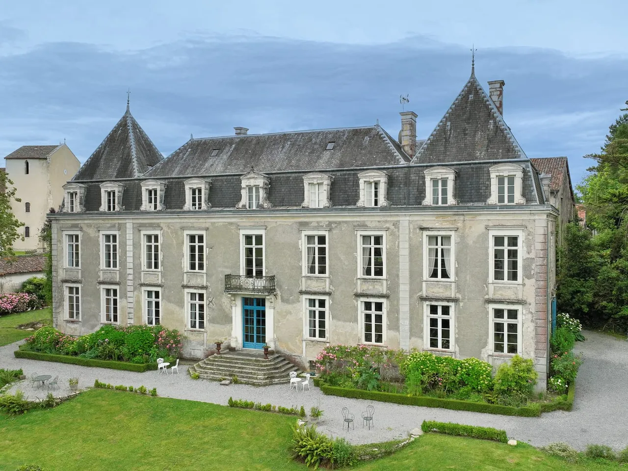 Chateau d'Estrac