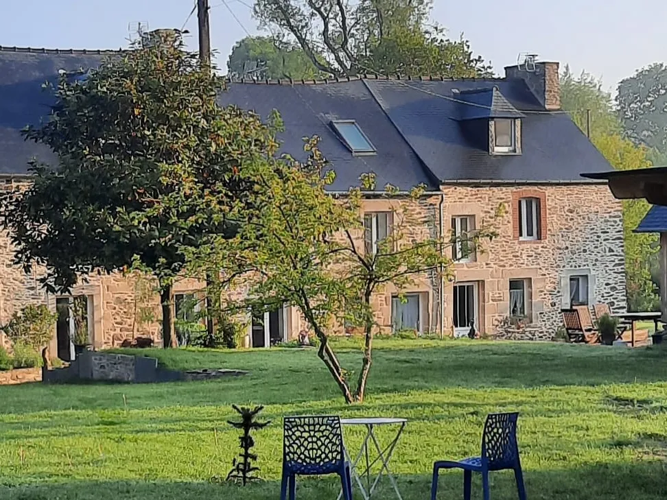 L'Eau qui dort - Chambres et tables d'hôtes