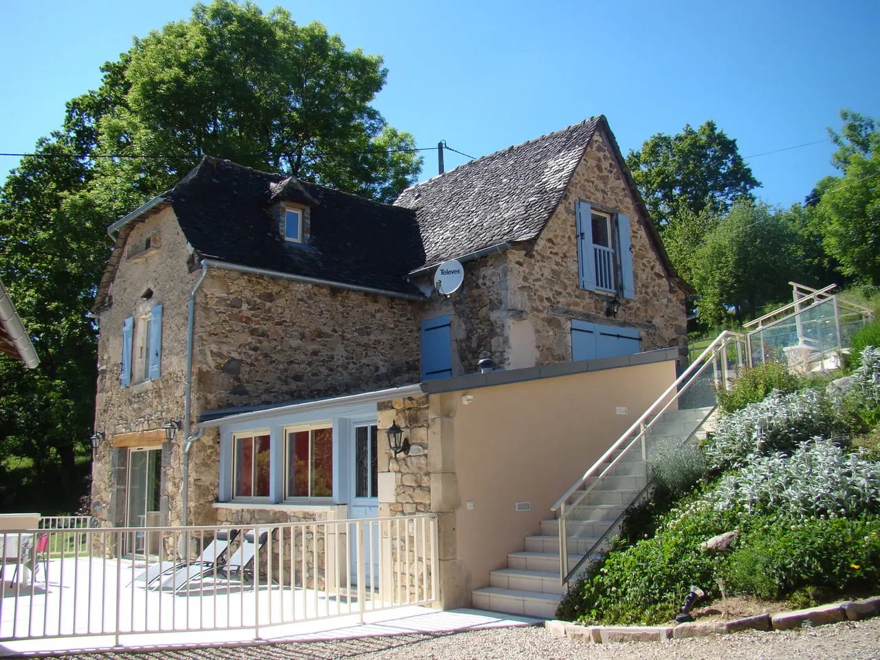 Gîte CLIMATISE , Piscine Chauffée , Aquabike et SPA 4 étoiles.