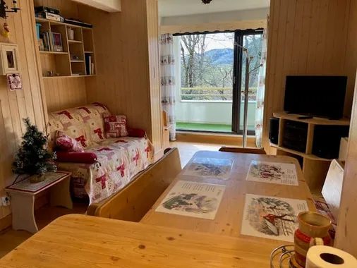3 pièces avec terrasse dans parc privé